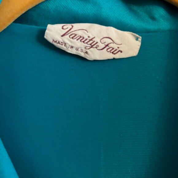 Vanity Fair M Nylon Robe Opaque Button Front Collar 3/4" Sleeve Satin Trim 40" - Picture 3 of 6